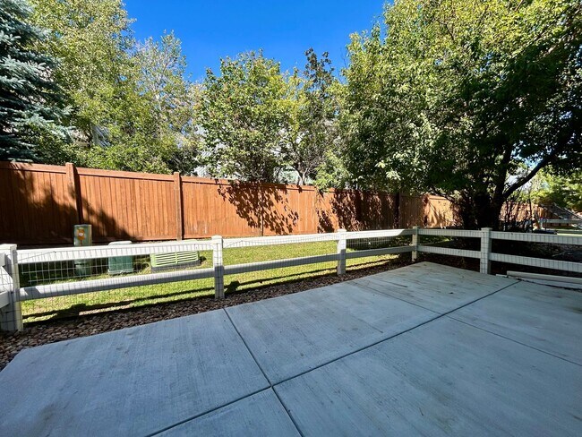 Building Photo - 4409 S Jebel Ln