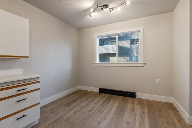 Building Photo - 10820 E 3rd Ave