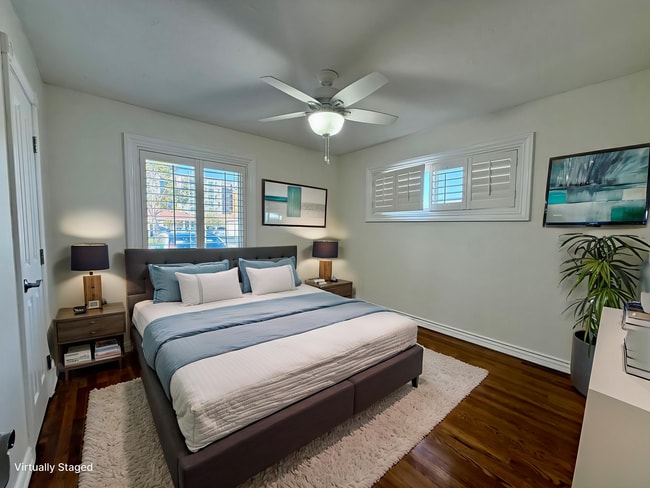 Building Photo - Beautifully updated 3bed/2bath Single-Leve...