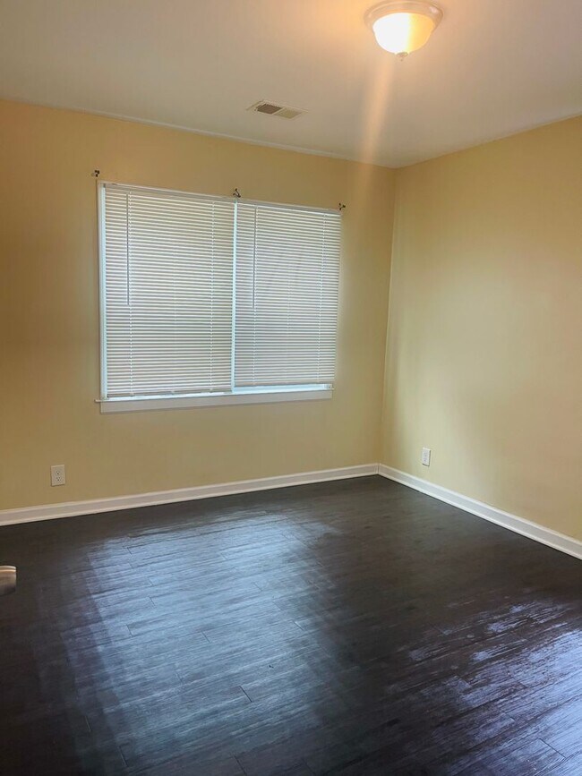 Building Photo - Coming soon