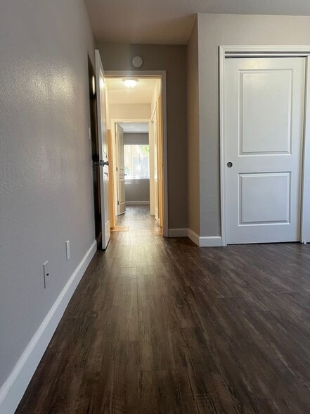 Building Photo - 3401 Hillsborough Dr