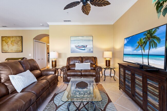 Building Photo - ** HERITAGE BAY ** 2 BED / 2 BATH - CONDO ...