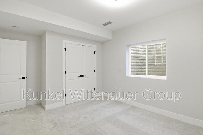 Building Photo - 829 Bushwood Way