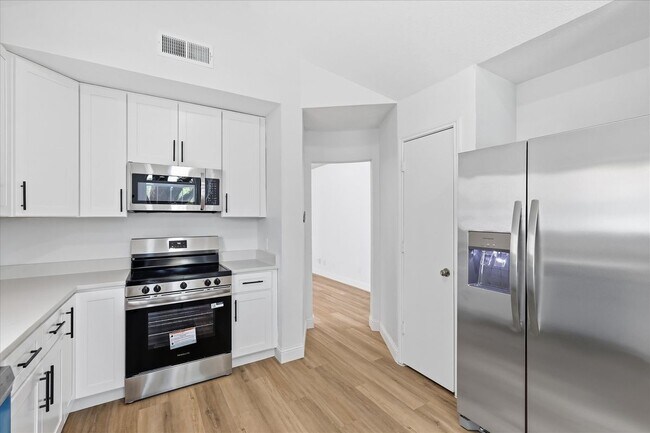 Building Photo - 8812 Sabinas Trail