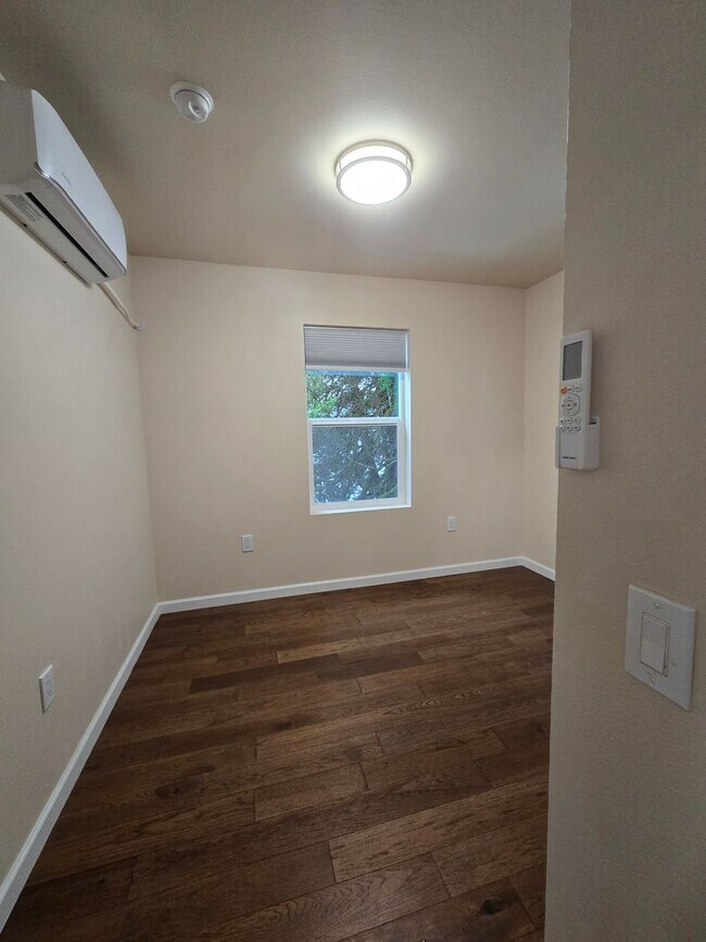 Building Photo - Aberdeen - 3 bedroom, 2 bath remodeled home for RENT!