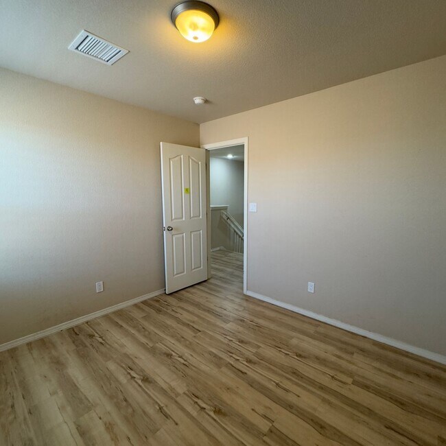 Building Photo - 4 Bedrooms, 3 Baths, a Pool, and Solar Panels!