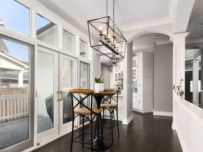 Building Photo - 2117 Wilmette Ave
