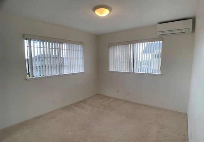 Building Photo - Mililani Mauka  - 3 bedroom, 2.5 bathroom,...