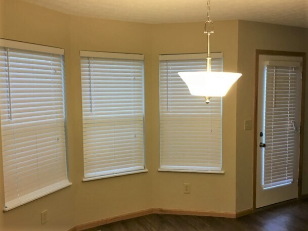 Building Photo - 35 Wrens Nest Ct