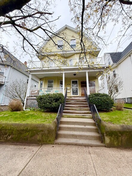 Building Photo - 84 North St