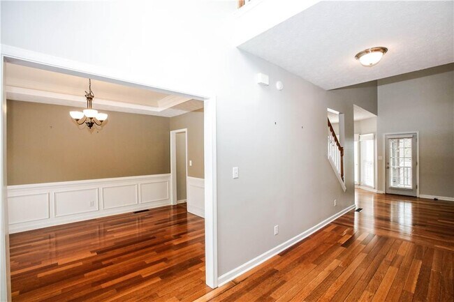 Building Photo - 435 Chandler Ct