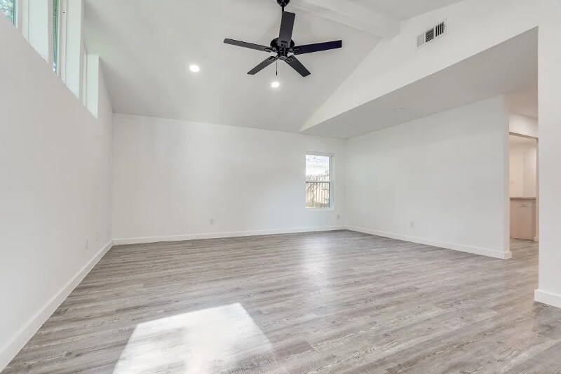 Building Photo - 1805 Boulder Dr