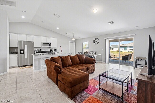 Building Photo - 3217 NW 3rd Ave