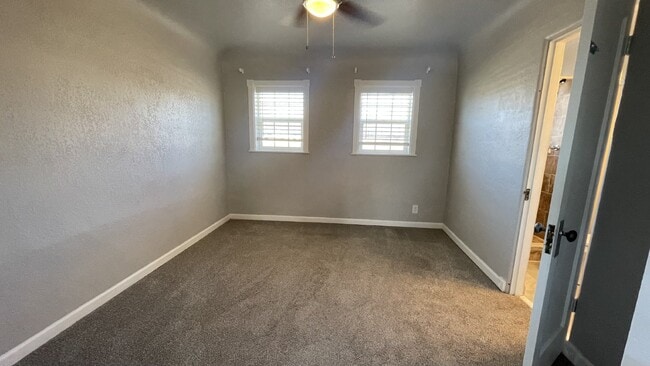 Building Photo - Residential Rental Property Located in Far...
