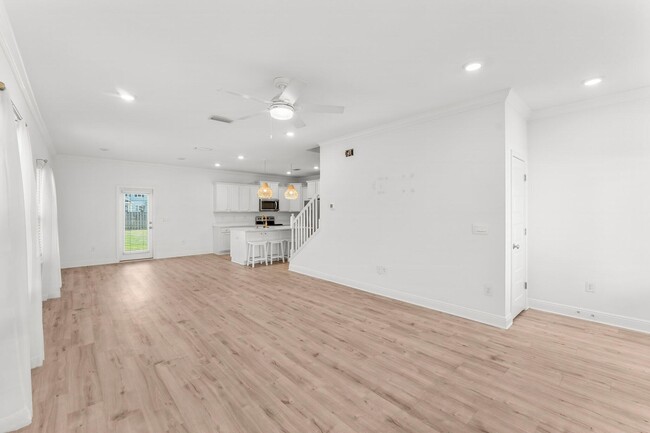 Building Photo - 25 Krewe Cir