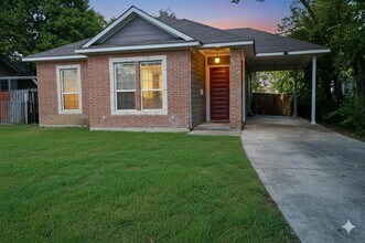 Building Photo - 1439 Stella Ave