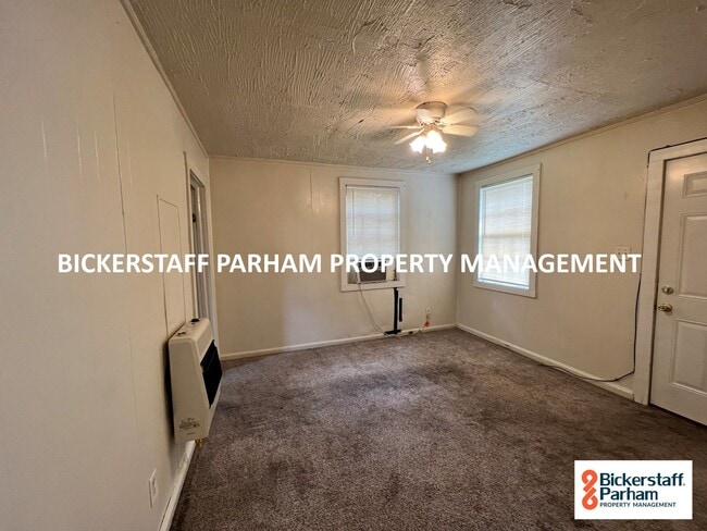 Building Photo - 206 44th St