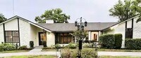 Building Photo - 23 Robinwood Dr