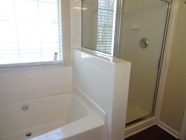 Building Photo - 115 Brookhaven Ln