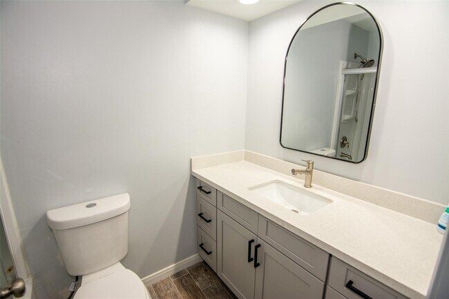 Building Photo - 2302 Cades Cove Dr