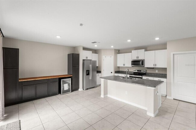 Building Photo - 4529 Eternal Prince Dr