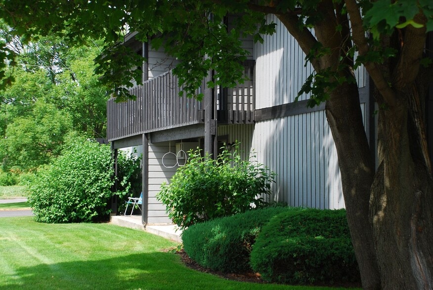 Interior Photo - Dearborn Apartments