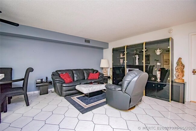 Building Photo - 14895 Builtmore Way