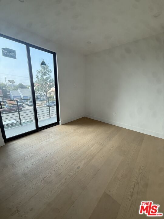 Building Photo - 3846 Bentley Ave