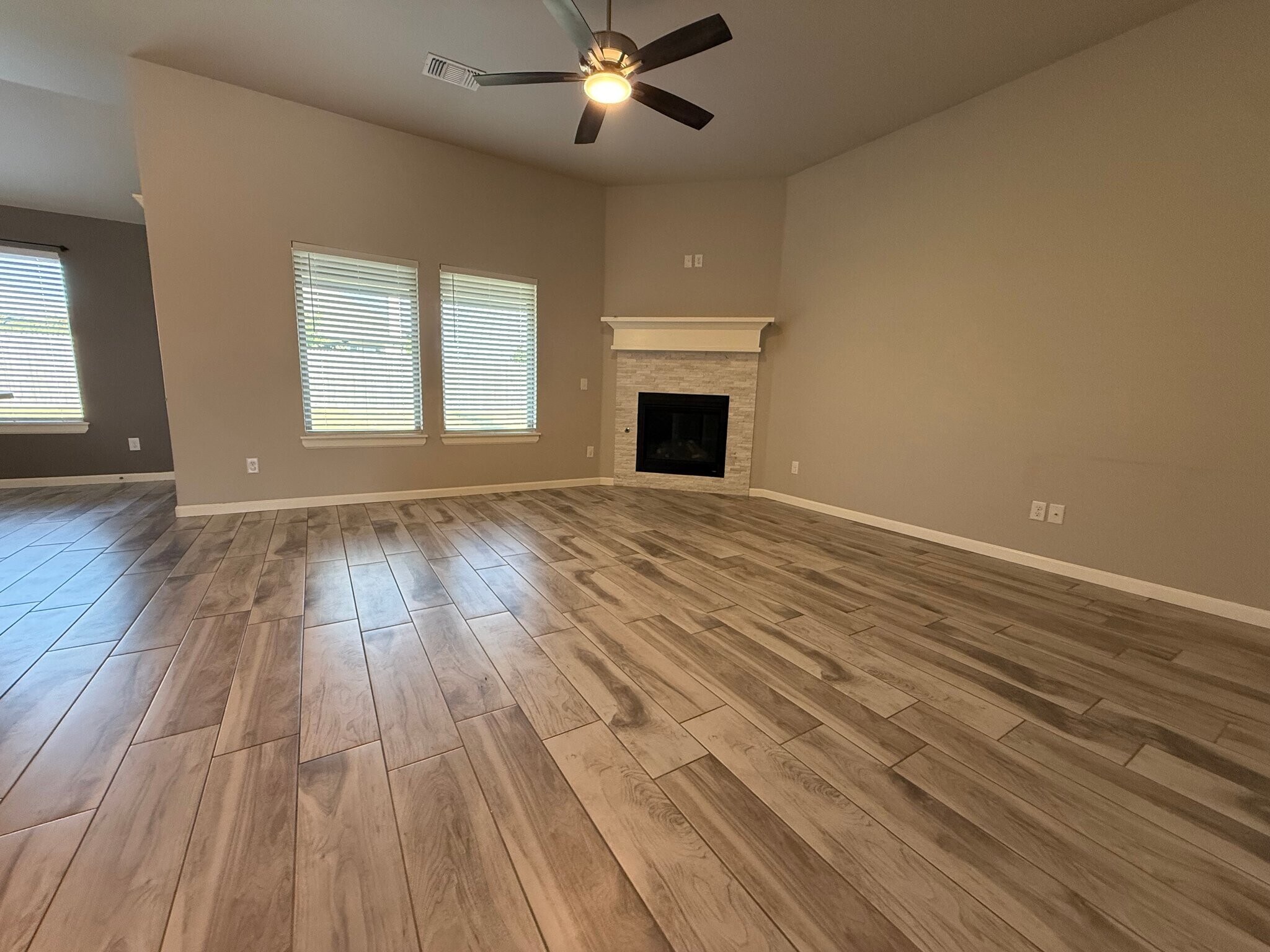 Building Photo - 12217 Brinley Reign Dr