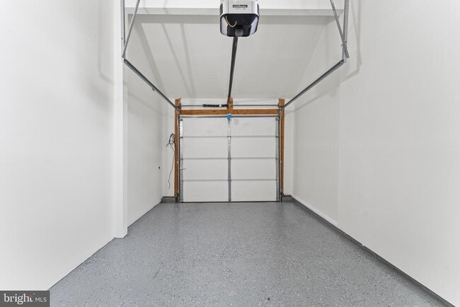 Building Photo - 7201 Old Friendship Way