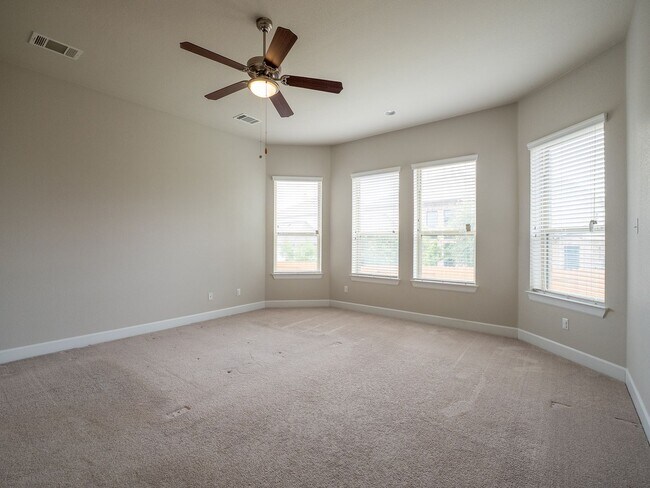 Building Photo - 18612 Rio Chama Ln