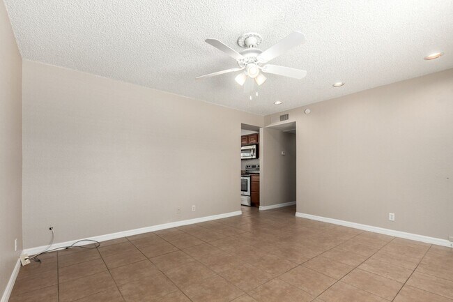 Building Photo - 3-Bedroom, 2-Bath Home with Spacious Backy...