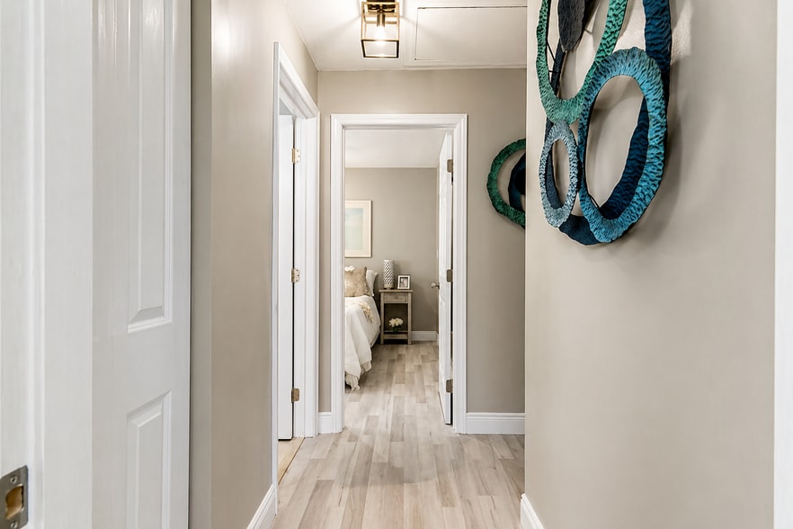 Building Photo - 221 S C St