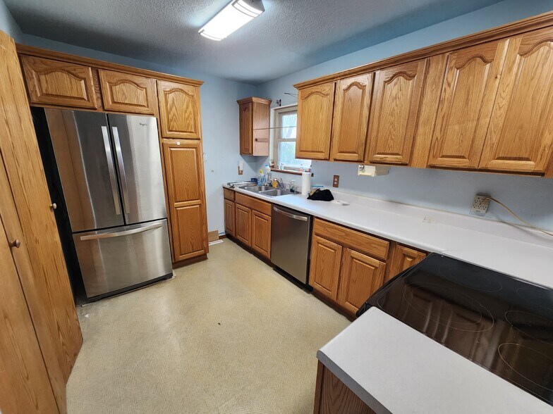 Kitchent - 1204 Prairie View Rd