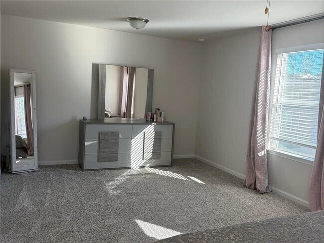 Building Photo - 1177 Sunny Lk Dr