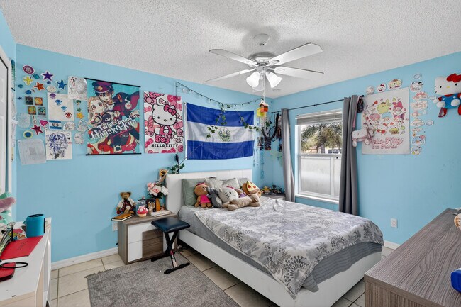 Building Photo - 1121 SW Ivanhoe St