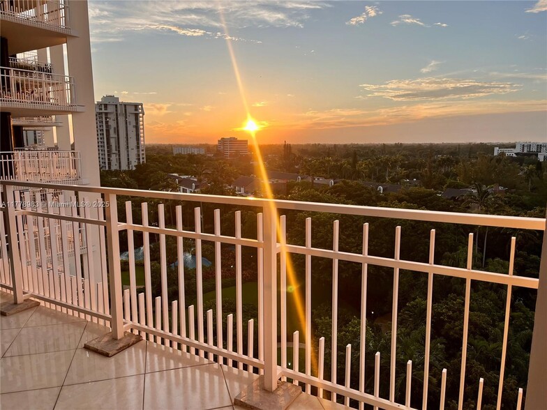Building Photo - 4000 Towerside Ter