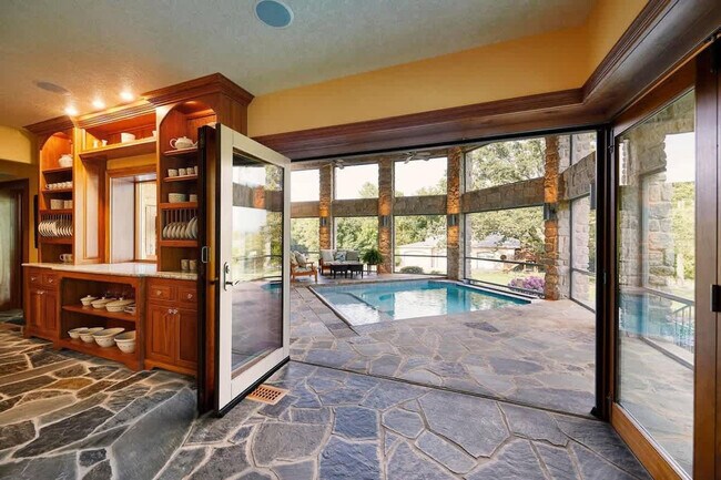 Building Photo - 1774 State Hwy UU