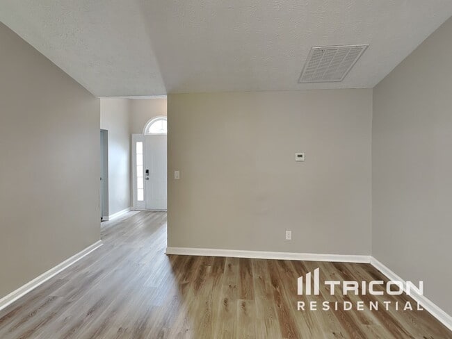 Building Photo - 10622 Cherry Cove