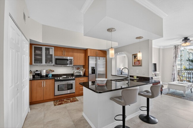 Building Photo - 600 S Dixie Hwy