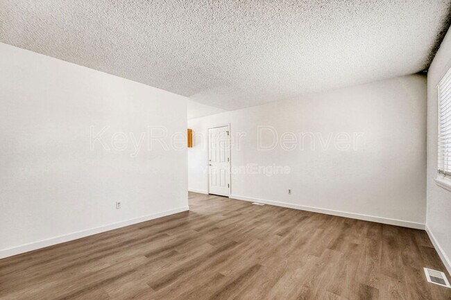 Building Photo - 738 S Nome St