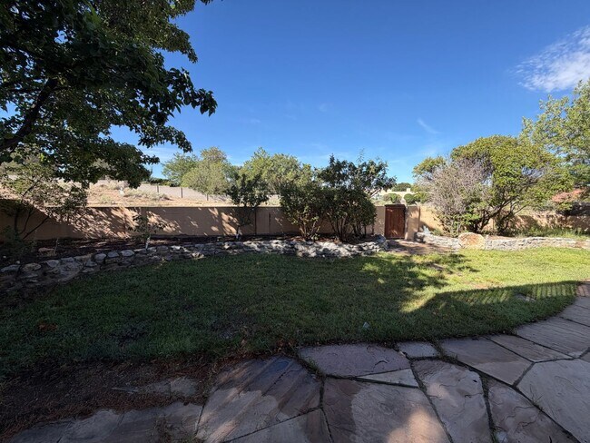 Building Photo - 9600 Allande Rd NE