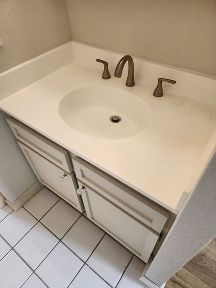 Building Photo - 320 Liliuokalani Ave