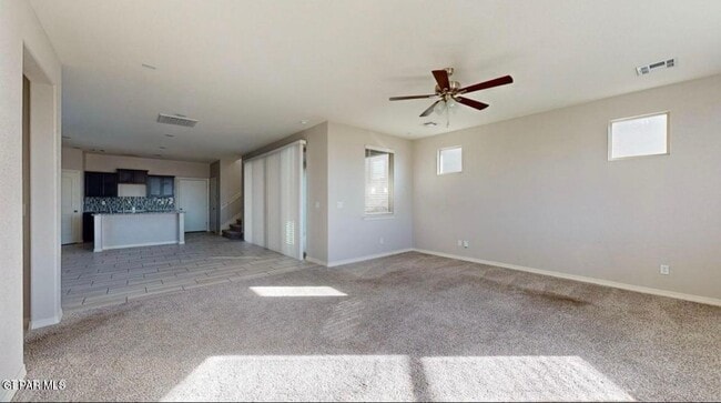 Building Photo - 14925 Pebble Hills Blvd