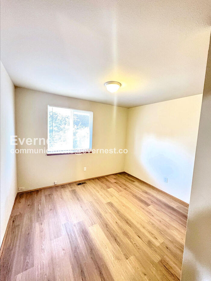 Building Photo - 18607 104th Pl SE