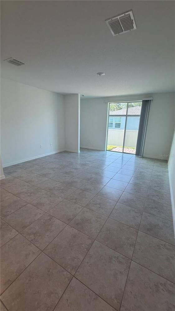 Building Photo - 3900 Giorgio Dr
