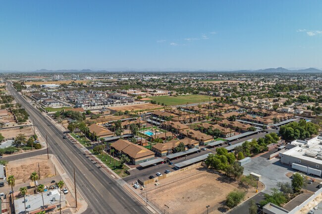 Aerial Photo - Country Creek Apartments