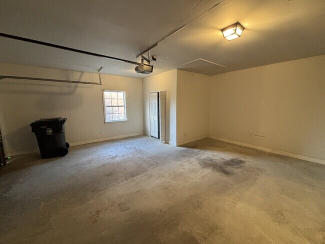 Building Photo - 39 Williamsburg Pl