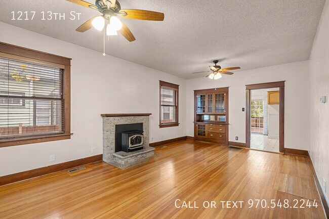 Building Photo - 1217 13th St