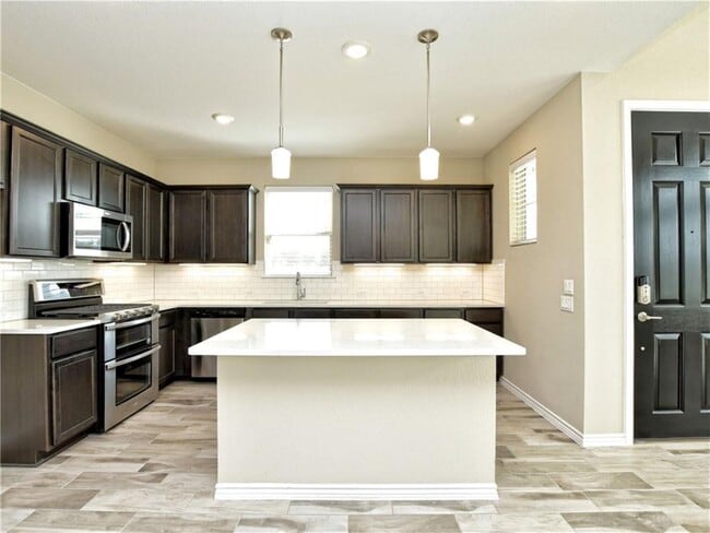 Building Photo - 109 Harborside Dr